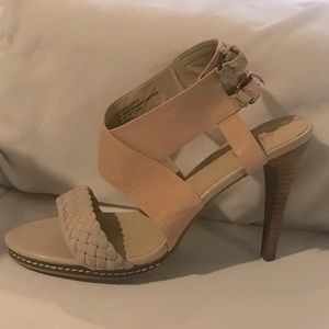 Beige leather upper wood heels, size 8M
